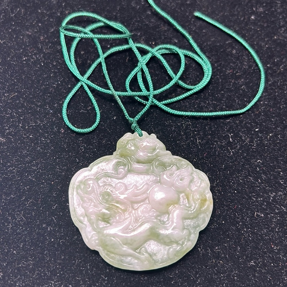 Dragon jade piece/pendant